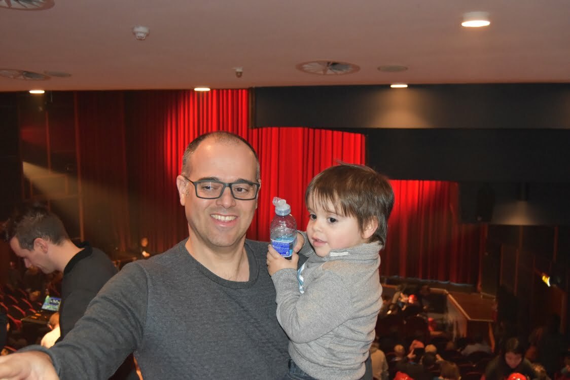 Voor het eerst naar het theater