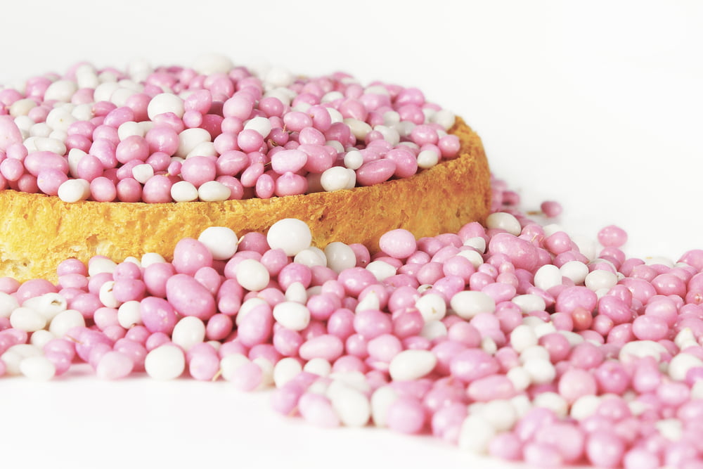 Beschuit met muisjes, ouderwets?