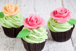 Cupcakes uitdelen