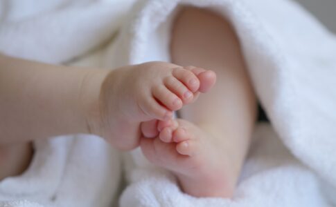 Hoe kies je de juist babyslofjes voor de eerste stapjes