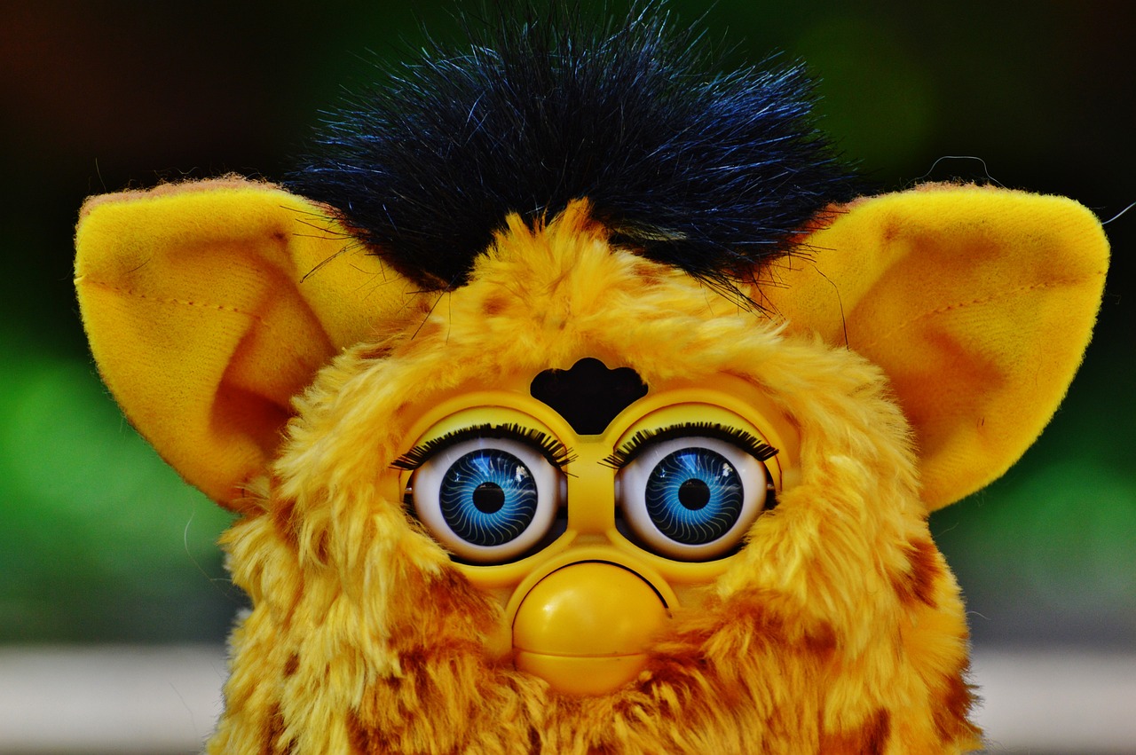 Furby spreekt eindelijk Nederlands