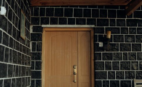 Creëer een sfeervolle buitenruimte met een luxe buitenverblijf