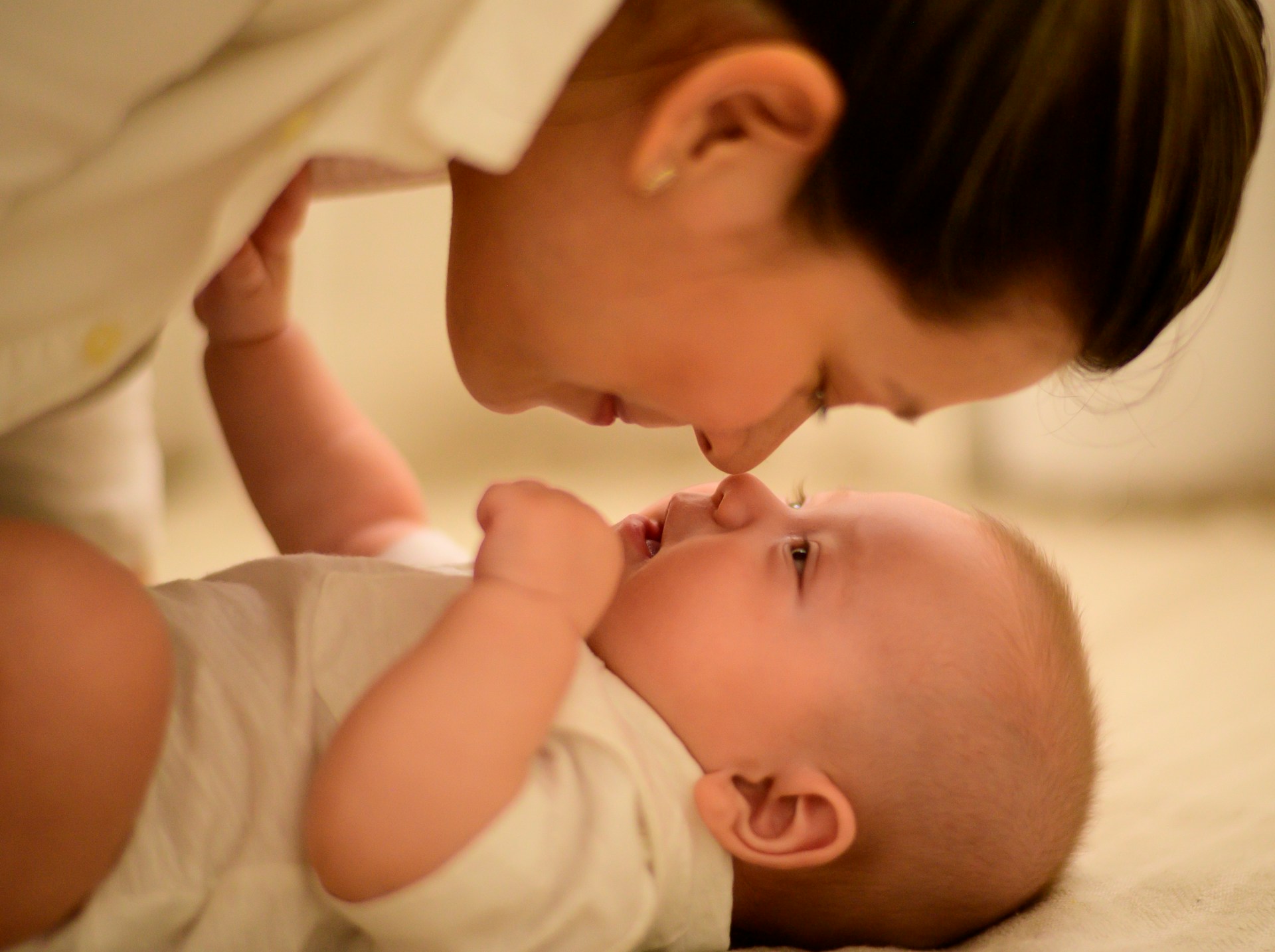 Fijne ochtendrituelen met je baby: zo begin je de dag samen goed