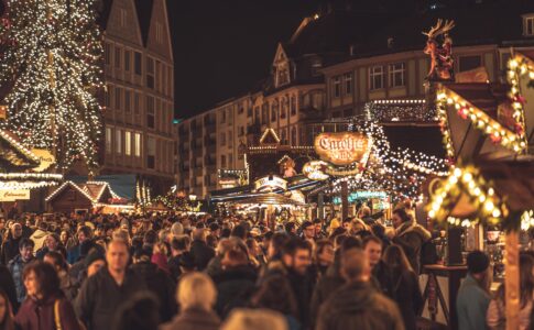 Wat er achter de schermen gebeurt voordat de kerstmarkten verschijnen