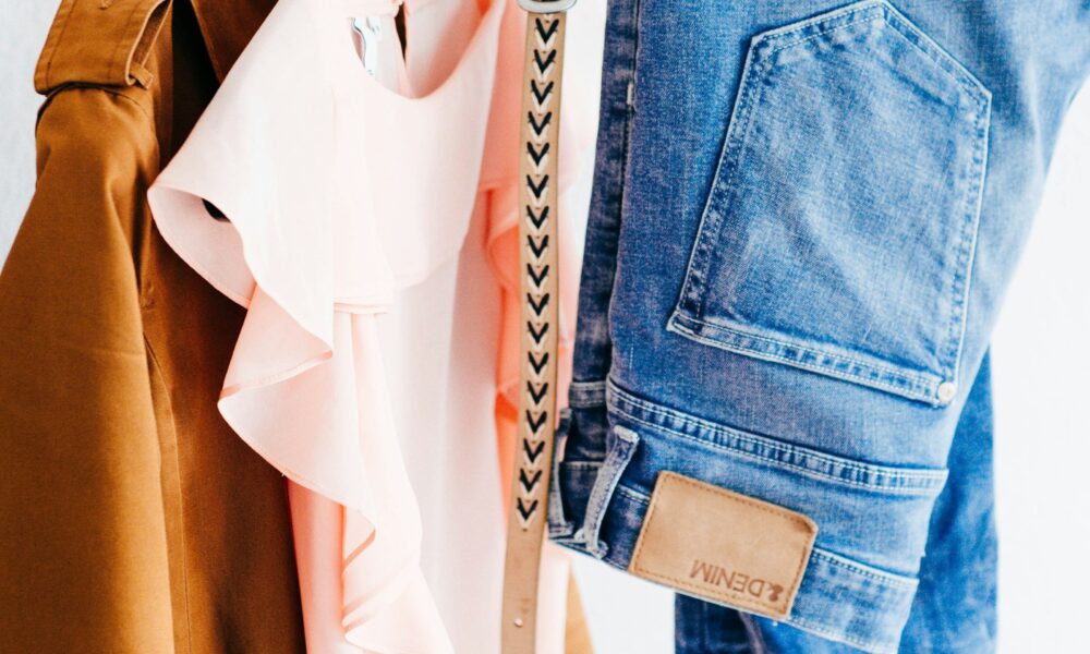 Comfortabele outfits voor hippe moeders