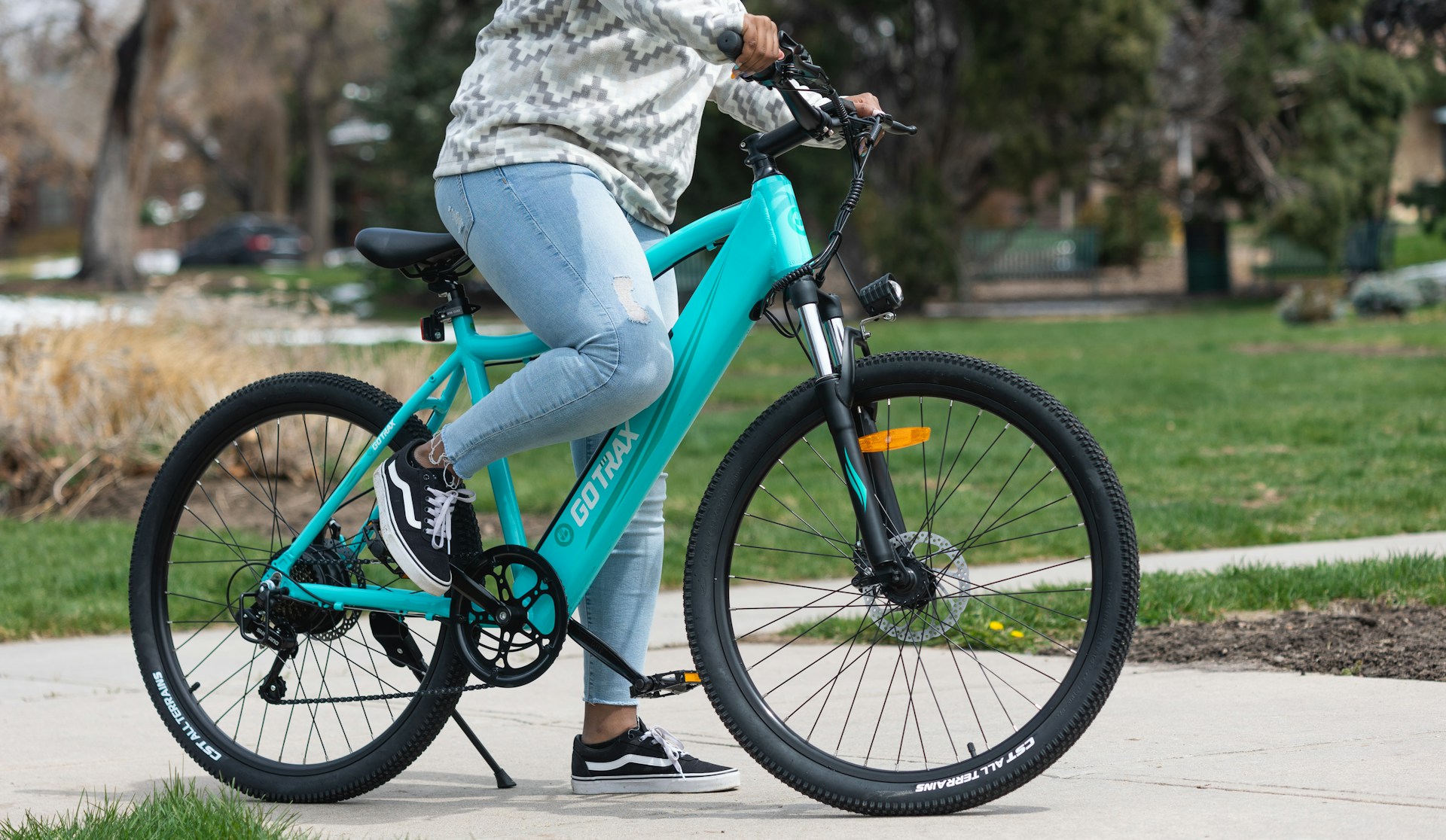 Waarom de e-bike onmisbaar is voor drukke gezinnen en hoe je slim bespaart