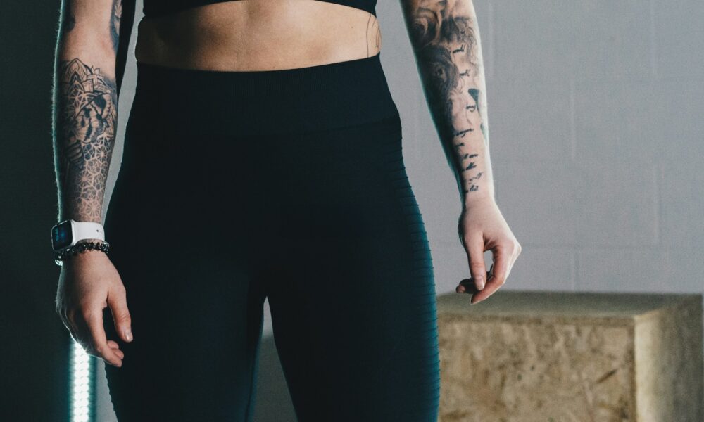 Hoe de juiste sportlegging en cupmaat zorgen voor comfort in het drukke moederschap